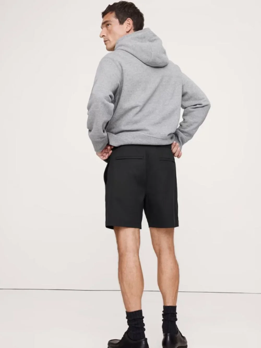 Banana Republic Mens 5
